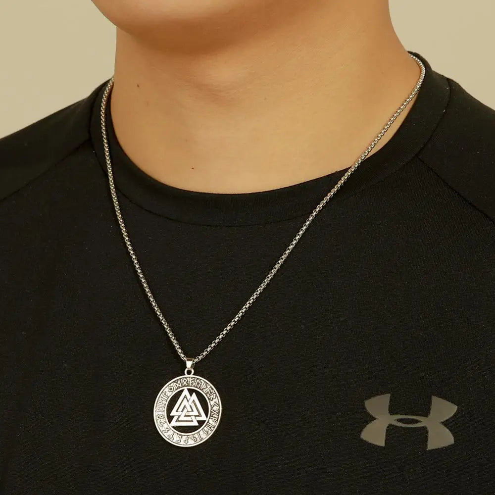 Viking Warrior Necklace – Valknut Rune Symbol of Odin