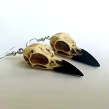 Raven Skull Earrings – Gothic Resin Crow Jewelry for Women