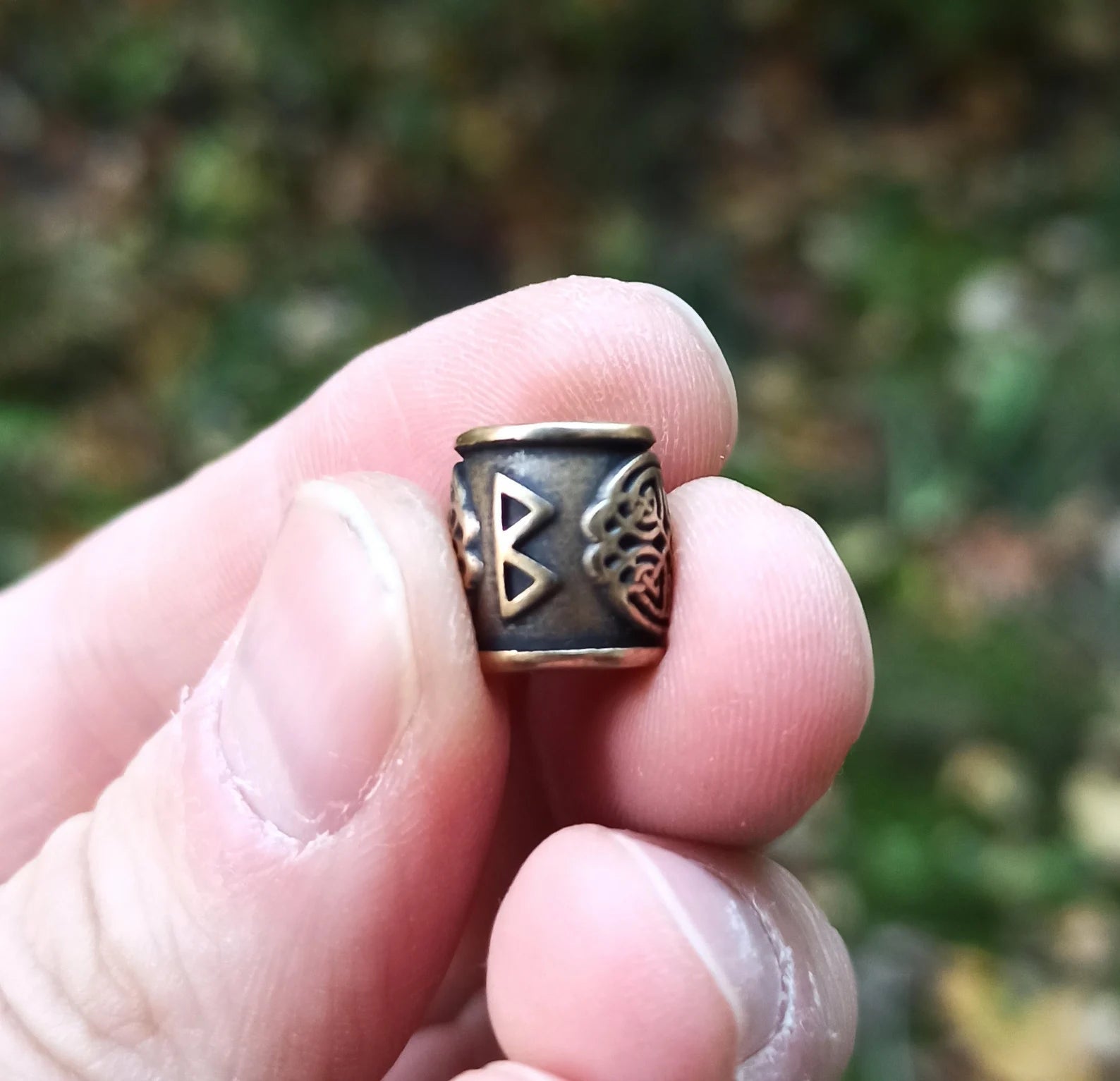 Berkana rune | viking beads | knife lanyard bead – Viking Accessories | Norse runes & Nordic jewelry