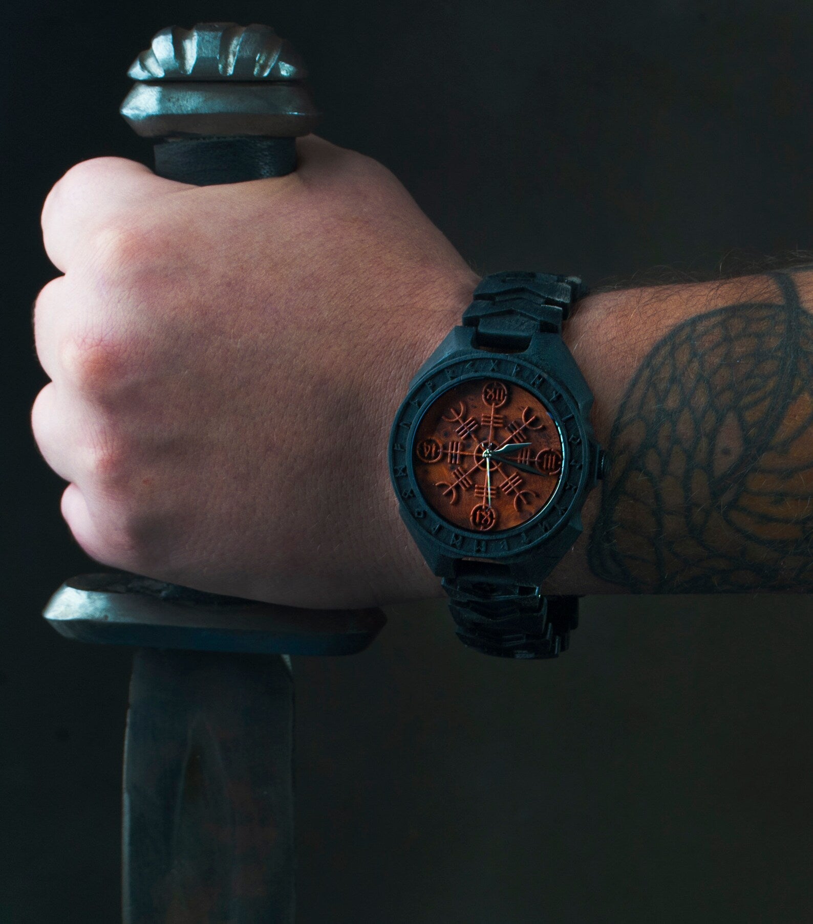 "Helm of Awe Set – Wooden Beard Comb, Watch & Norse Jewelry" – Viking Accessories | Norse runes & Nordic jewelry