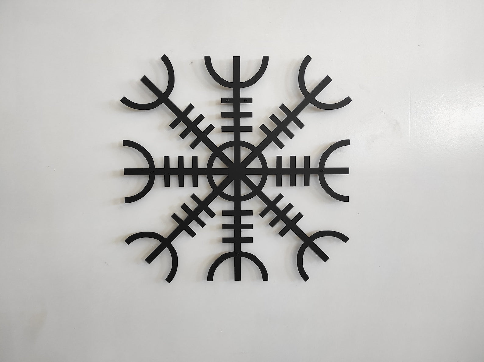 Helm of Awe Wall Art, Metal Wall Decor, Metal Wall Hangings – Viking home decor | Norse runes & Nordic jewelry