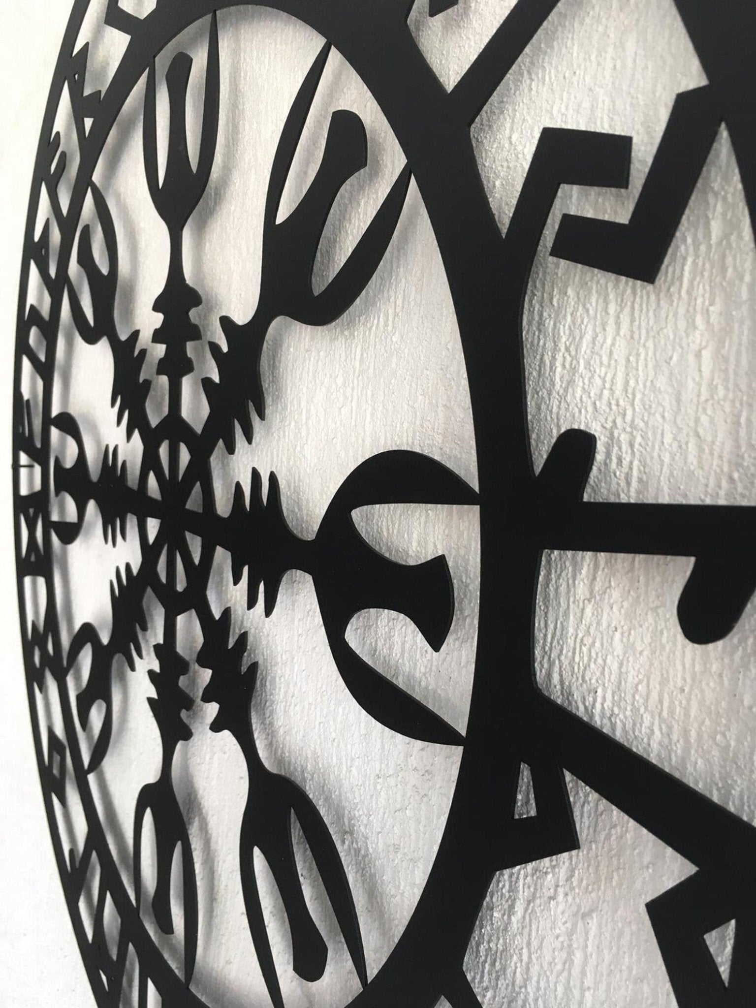 Metal Viking Decor, Nordic Mythology Vegvisir Runes Symbols – Viking home decor | Norse runes & Nordic jewelry