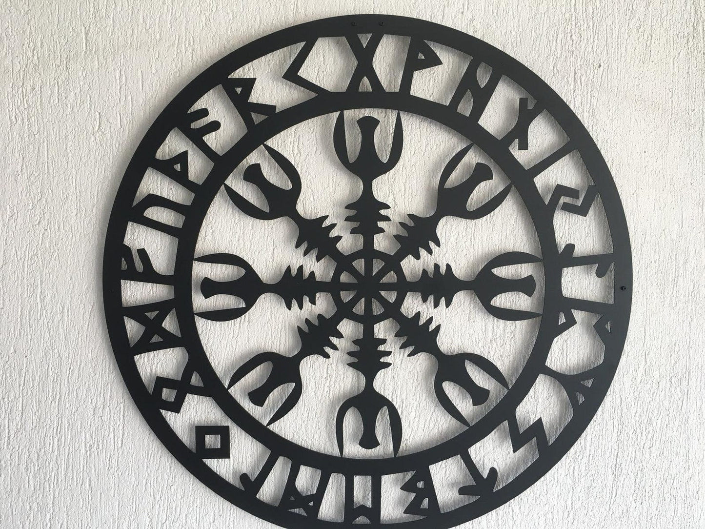 Metal Viking Decor, Nordic Mythology Vegvisir Runes Symbols – Viking home decor | Norse runes & Nordic jewelry
