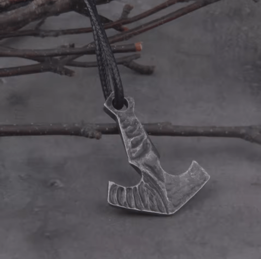 Thor's Hammer Mjolnir Pendant Necklace – Viking jewerly | Norse runes & Nordic jewelry