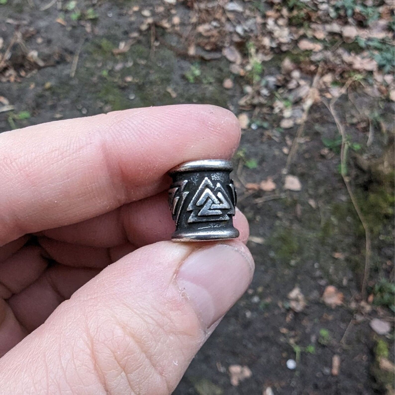 Valknut paracord bead edc beads dread norse jewelry – Viking Accessories | Norse runes & Nordic jewelry