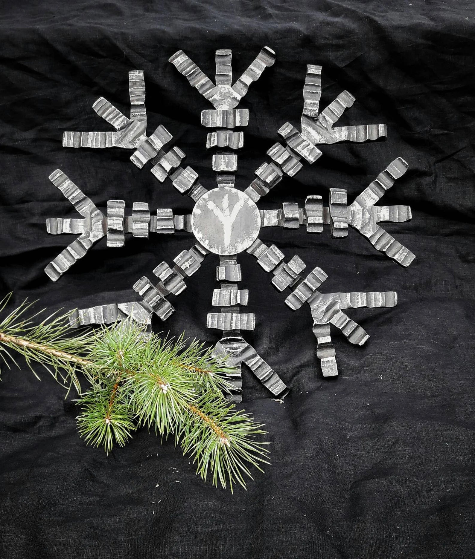 Viking Gift Set Wall Decor Aegishjalmur + Drakkar Candlestick + Mjolnir Tiwaz – Viking home decor | Norse runes & Nordic jewelry