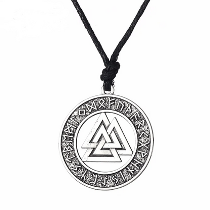 Viking Warrior Necklace – Valknut Rune Symbol of Odin