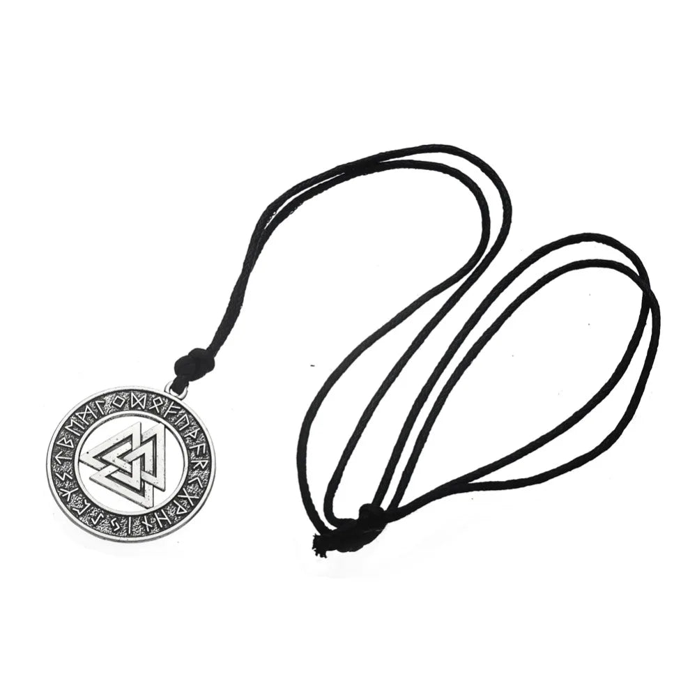 Viking Warrior Necklace – Valknut Rune Symbol of Odin