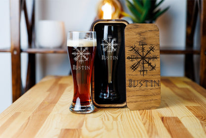 Custom Engraved Beer Glass Viking compas with Norse Mythology – Viking Accessories | Norse runes & Nordic jewelry