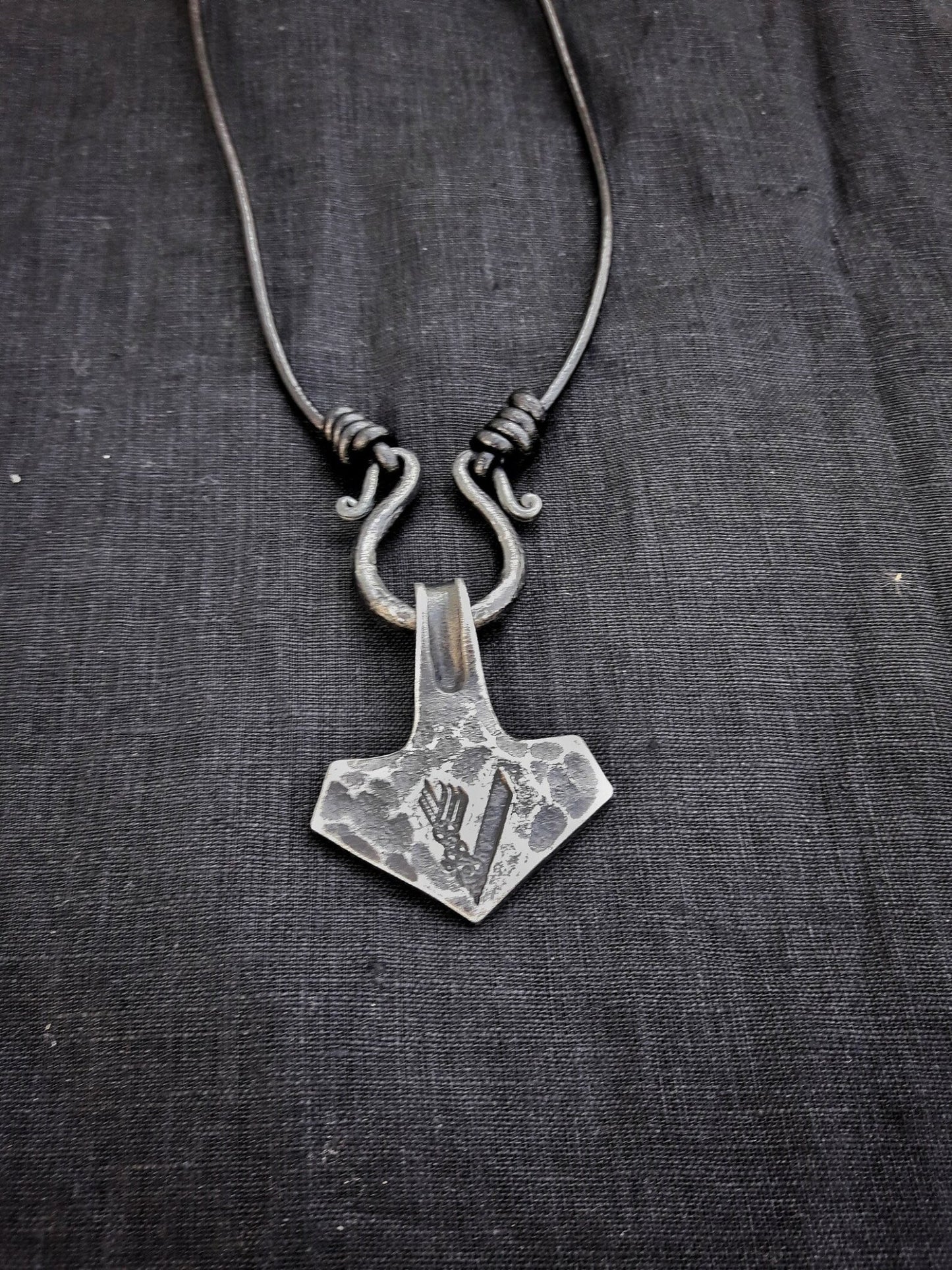 Hand Forged Viking Mjolnir Thor Hammer 5 V Scandinavian Odin Thor Asatru Gift – Viking jewerly | Norse runes & Nordic jewelry