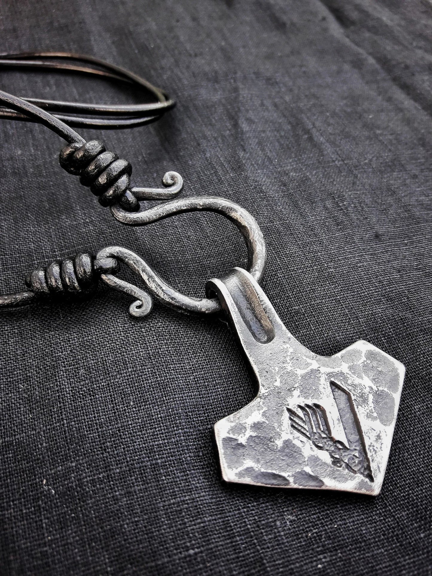 Hand Forged Viking Mjolnir Thor Hammer 5 V Scandinavian Odin Thor Asatru Gift – Viking jewerly | Norse runes & Nordic jewelry