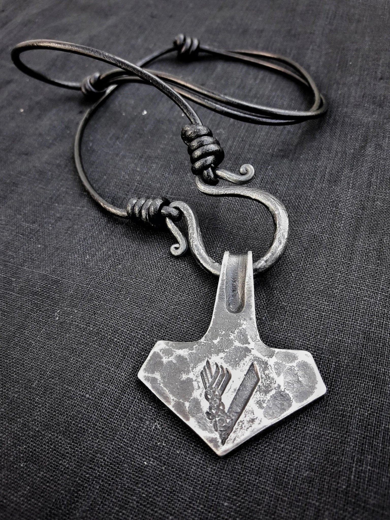 Hand Forged Viking Mjolnir Thor Hammer 5 V Scandinavian Odin Thor Asatru Gift – Viking jewerly | Norse runes & Nordic jewelry