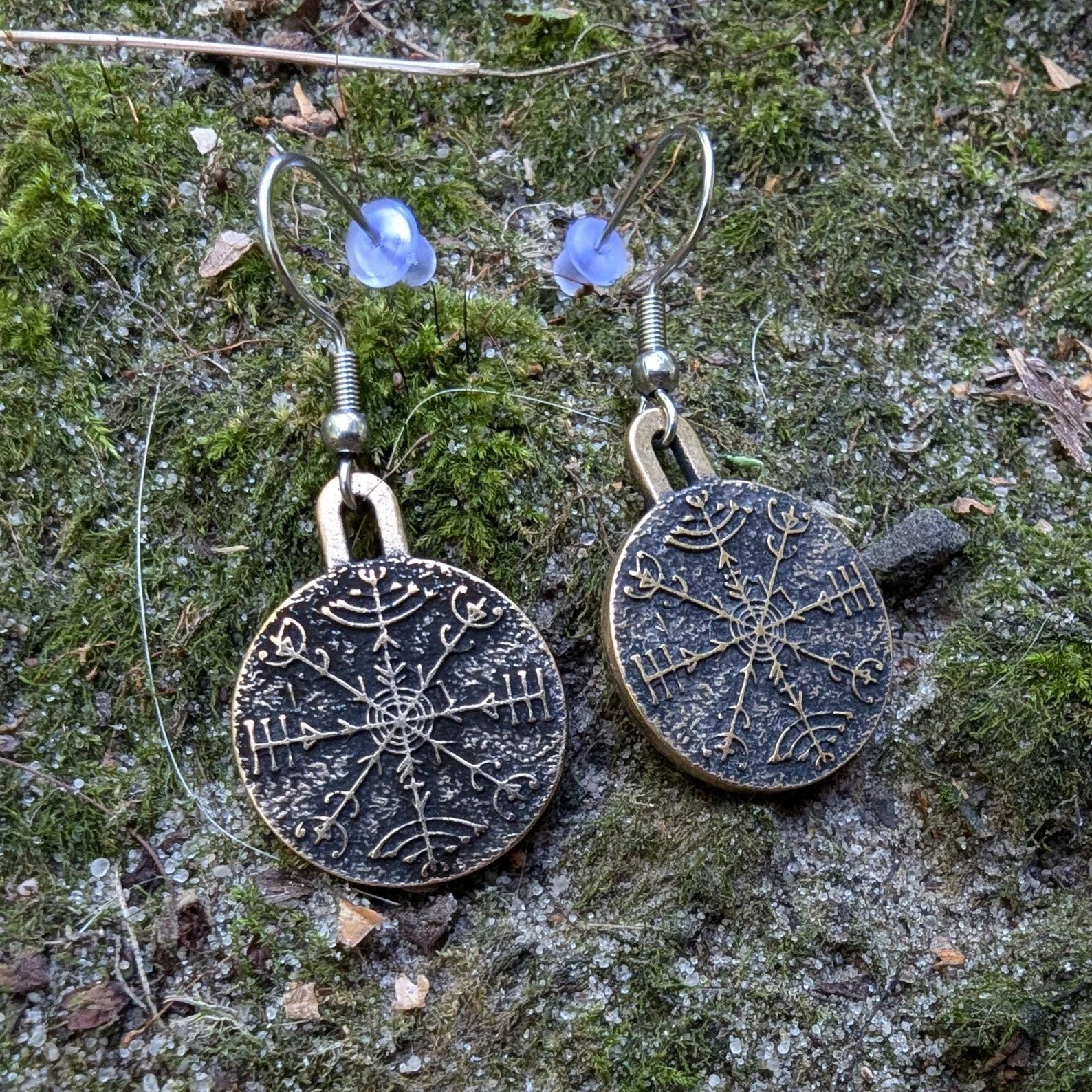 Veldismagn Rune Earrings – Norse Pagan Jewelry, Yule Gift – Viking jewerly | Norse runes & Nordic jewelry