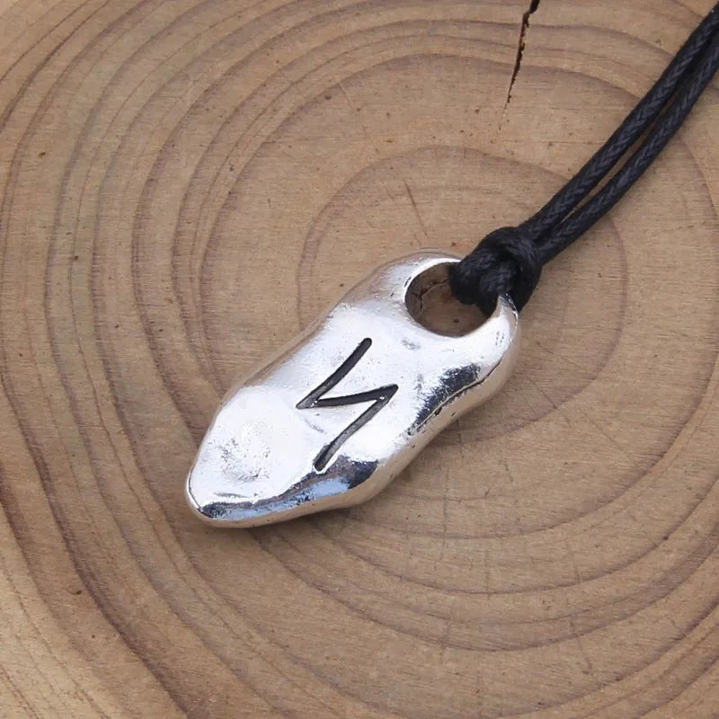 Viking Rune Pendant Necklace – Norse Symbol Amulet – Viking jewerly | Norse runes & Nordic jewelry