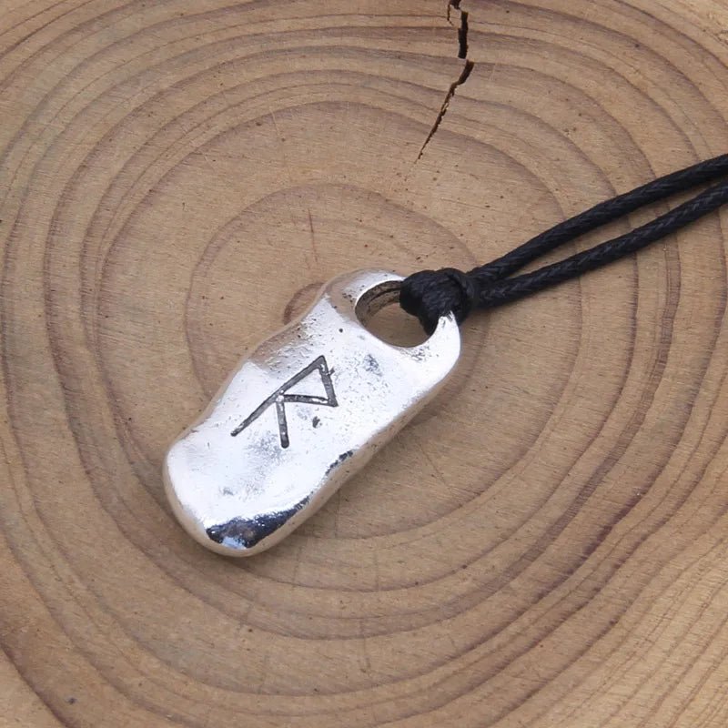 Viking Rune Pendant Necklace – Norse Symbol Amulet – Viking jewerly | Norse runes & Nordic jewelry